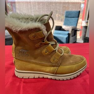 Women’s Sorel Tan Snow Boots